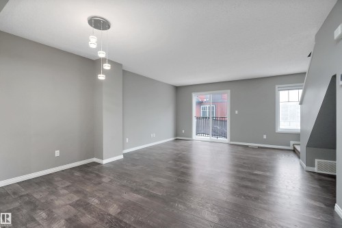 90 3305 Orchards Link Link, Edmonton, AB - Indoor Photo Showing Other Room