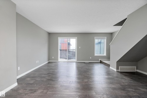 90 3305 Orchards Link Link, Edmonton, AB - Indoor