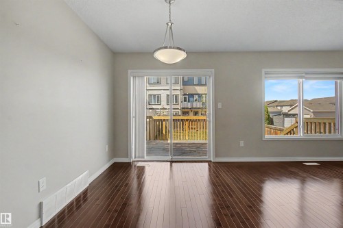 2534 Coughlan Road, Edmonton, AB - Indoor Photo Showing Other Room