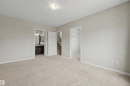 2534 Coughlan Road, Edmonton, AB - Indoor Photo Showing Other Room