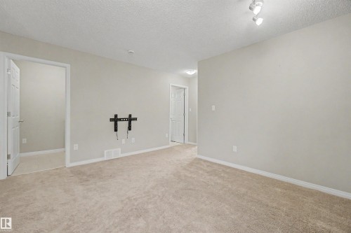 2534 Coughlan Road, Edmonton, AB - Indoor Photo Showing Other Room