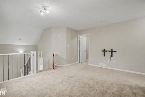 2534 Coughlan Road, Edmonton, AB - Indoor Photo Showing Other Room