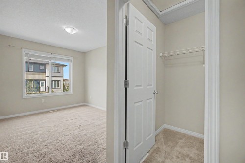 2534 Coughlan Road, Edmonton, AB - Indoor Photo Showing Other Room