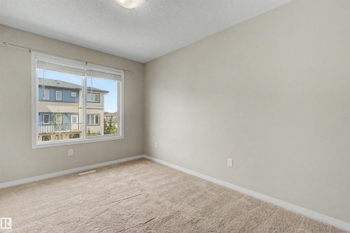 2534 Coughlan Road, Edmonton, AB - Indoor Photo Showing Other Room