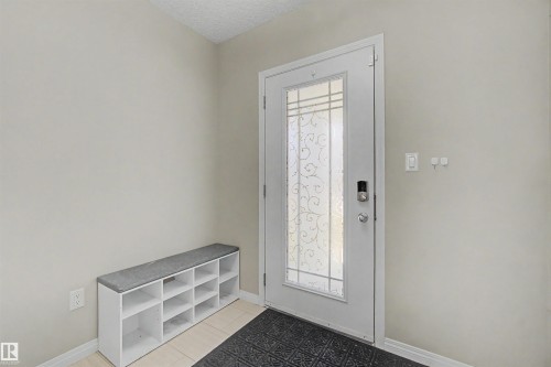 2534 Coughlan Road, Edmonton, AB - Indoor Photo Showing Other Room