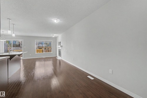 2534 Coughlan Road, Edmonton, AB - Indoor Photo Showing Other Room