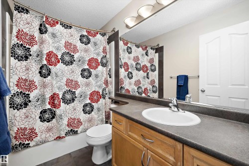 130 Foxhaven Way, Sherwood Park, AB - Indoor Photo Showing Bathroom
