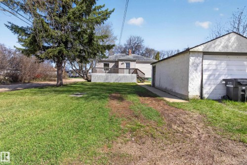 5409 49 Ave, Camrose, AB - Outdoor