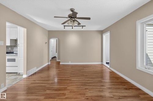 5409 49 Ave, Camrose, AB - Indoor Photo Showing Other Room