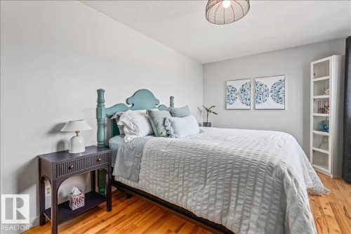 14222 91 Avenue, Edmonton, AB - Indoor Photo Showing Bedroom