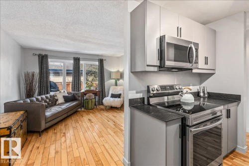 14222 91 Avenue, Edmonton, AB - Indoor