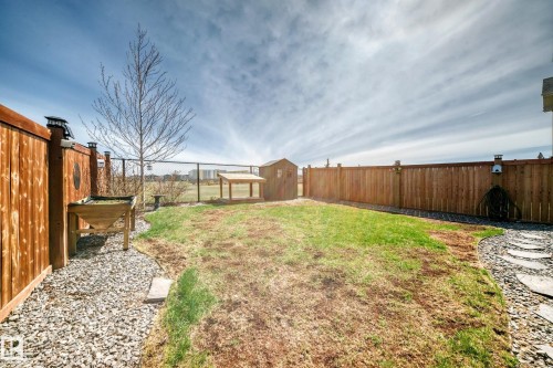 17207 64 Street, Edmonton, AB - Outdoor