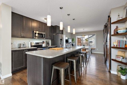 8324 23 Avenue, Edmonton, AB - Indoor Photo Showing Kitchen With Upgraded Kitchen