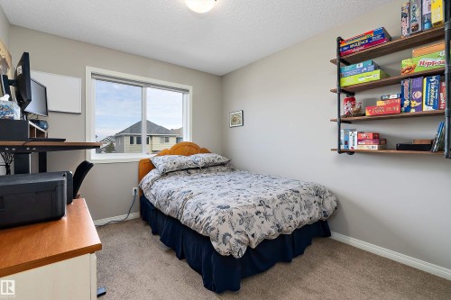 8324 23 Avenue, Edmonton, AB - Indoor Photo Showing Bedroom