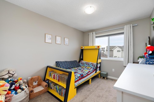 8324 23 Avenue, Edmonton, AB - Indoor Photo Showing Bedroom