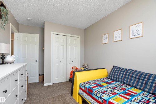 8324 23 Avenue, Edmonton, AB - Indoor Photo Showing Bedroom