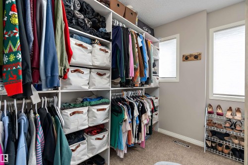 8324 23 Avenue, Edmonton, AB - Indoor With Storage