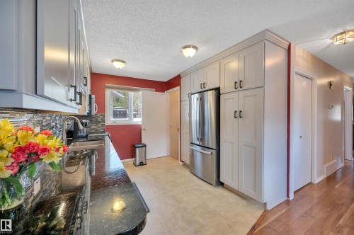 14261 30 Street, Edmonton, AB - Indoor Photo Showing Kitchen