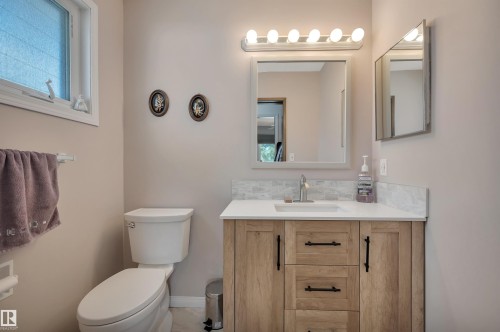 14261 30 Street, Edmonton, AB - Indoor Photo Showing Bathroom