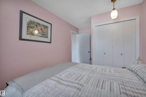 14261 30 Street, Edmonton, AB - Indoor Photo Showing Bedroom