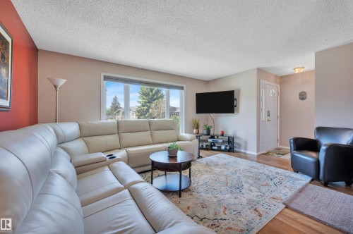 14261 30 Street, Edmonton, AB - Indoor Photo Showing Living Room