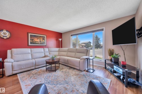 14261 30 Street, Edmonton, AB - Indoor Photo Showing Living Room