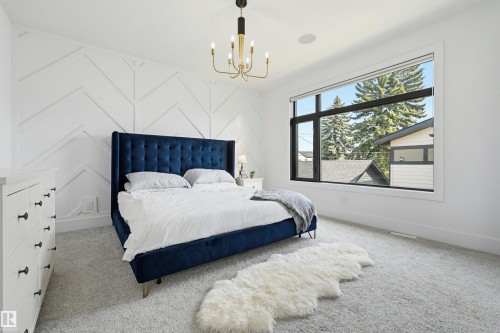 8723 138 Street, Edmonton, AB - Indoor Photo Showing Bedroom