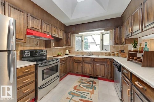 12307 54 Street, Edmonton, AB - Indoor Photo Showing Kitchen With Double Sink