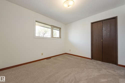 12307 54 Street, Edmonton, AB - Indoor Photo Showing Other Room