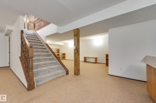 12307 54 Street, Edmonton, AB - Indoor Photo Showing Other Room