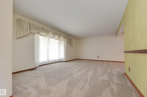 12307 54 Street, Edmonton, AB - Indoor Photo Showing Other Room