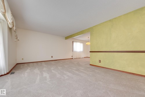 12307 54 Street, Edmonton, AB - Indoor Photo Showing Other Room