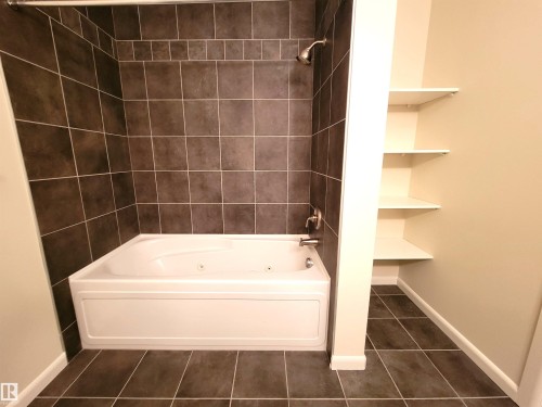 442 160 Magrath Road, Edmonton, AB - Indoor Photo Showing Other Room