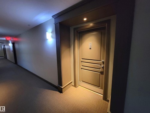 442 160 Magrath Road, Edmonton, AB - Indoor