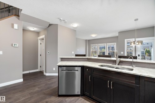 5 Gilmore Way, Spruce Grove, AB - Indoor Photo Showing Kitchen With Double Sink