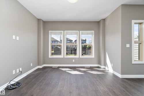 5 Gilmore Way, Spruce Grove, AB - Indoor Photo Showing Other Room