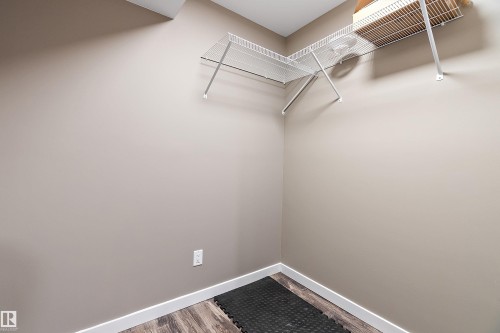 5 Gilmore Way, Spruce Grove, AB - Indoor Photo Showing Other Room