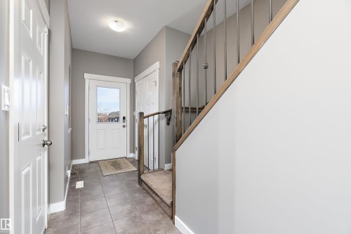 5 Gilmore Way, Spruce Grove, AB - Indoor Photo Showing Other Room