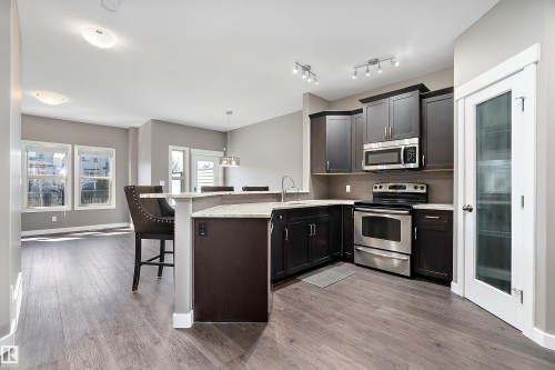 5 Gilmore Way, Spruce Grove, AB - Indoor Photo Showing Kitchen With Stainless Steel Kitchen