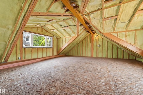 10813 74 Avenue, Edmonton, AB - Indoor Photo Showing Other Room