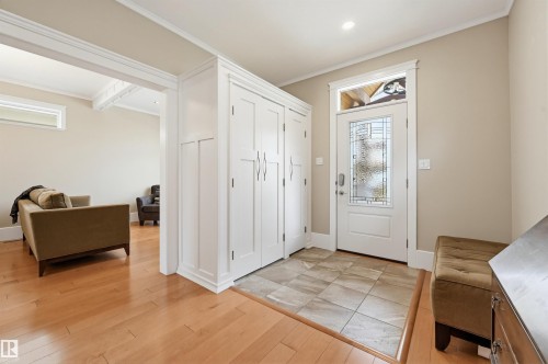 10813 74 Avenue, Edmonton, AB - Indoor Photo Showing Other Room