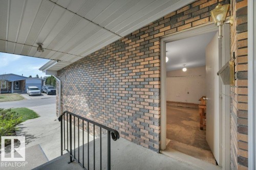 8808 41 Avenue, Edmonton, AB - Outdoor With Exterior