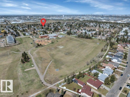 8808 41 Avenue, Edmonton, AB - Outdoor With View