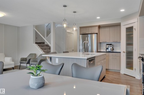194 Sturtz Bend, Leduc, AB - Indoor