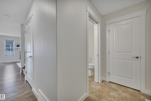 194 Sturtz Bend, Leduc, AB - Indoor Photo Showing Other Room