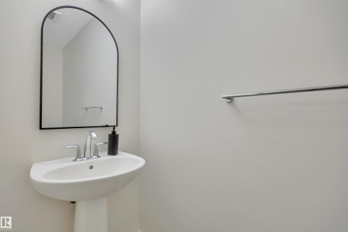 194 Sturtz Bend, Leduc, AB - Indoor Photo Showing Bathroom