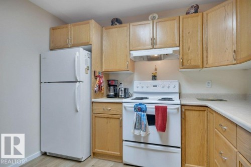 108 4806 48 Avenue, Leduc, AB - Indoor Photo Showing Kitchen