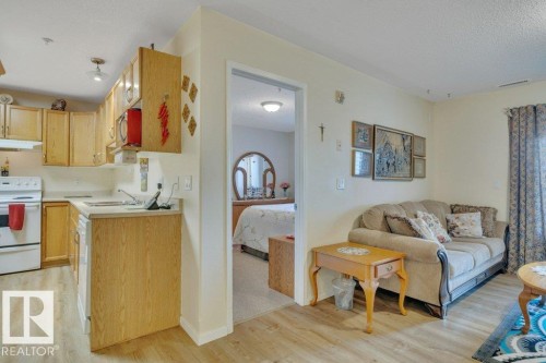 108 4806 48 Avenue, Leduc, AB - Indoor Photo Showing Kitchen