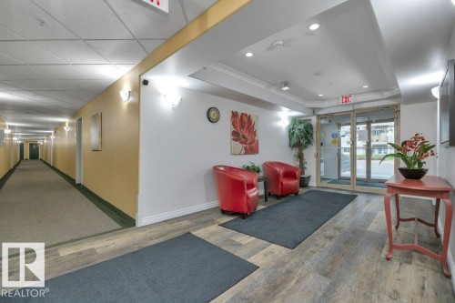 108 4806 48 Avenue, Leduc, AB - Indoor Photo Showing Other Room