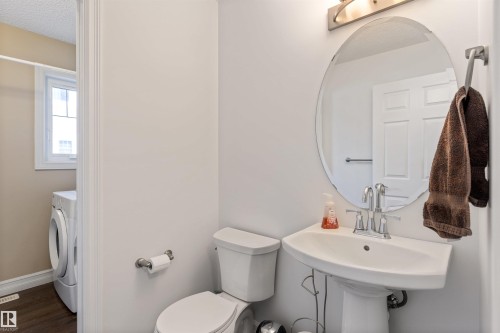 64 655 Tamarack Road, Edmonton, AB - Indoor Photo Showing Bathroom